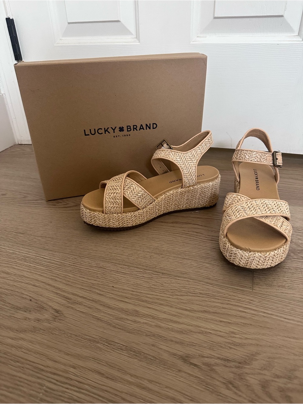 Lucky Brand Natural Woven Platform Wedge Sandals - size 7 brand new